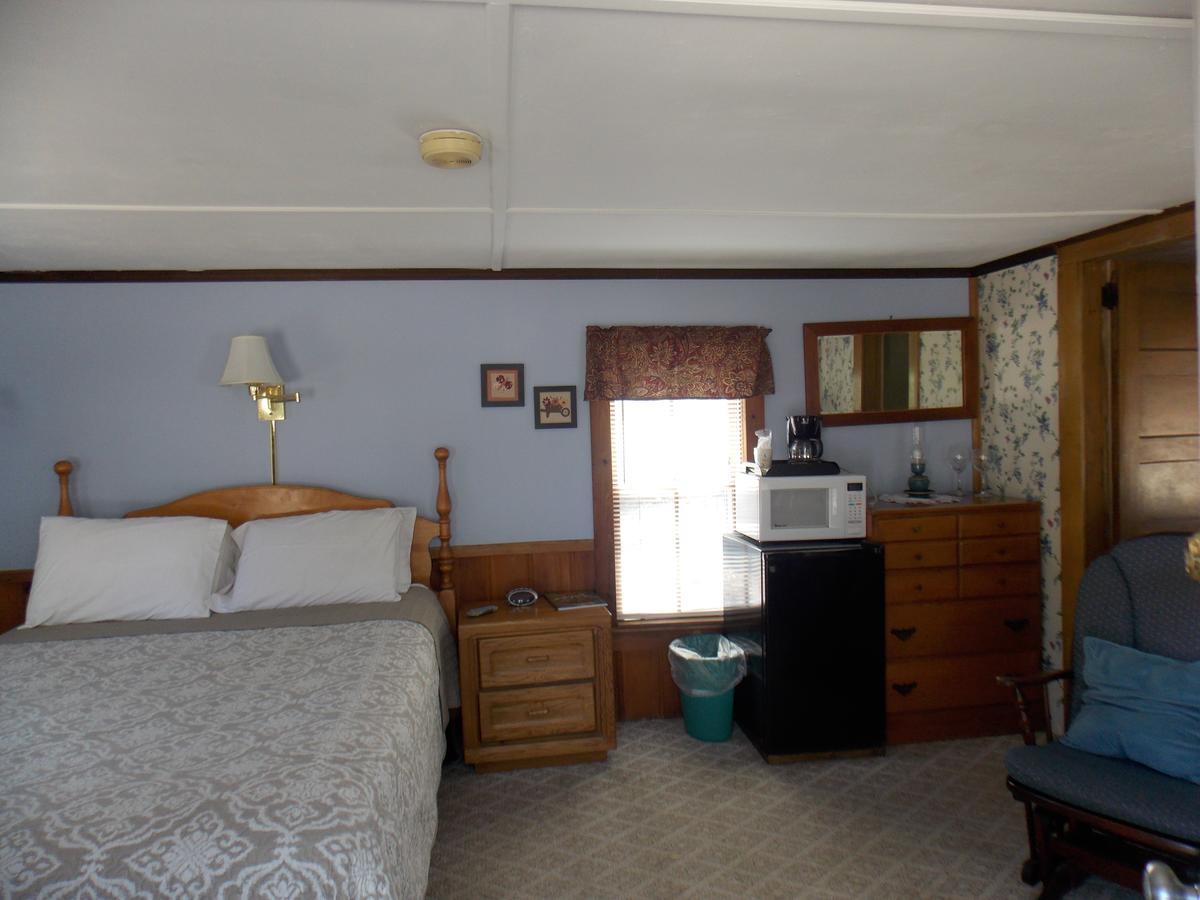 Old Red Inn & Cottagesノース・コンウェー エクステリア 写真